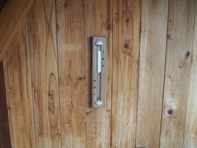 Close-up of beveled cedar ends on the HSE Deluxe timer