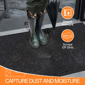 HOMEK door mat with deep grooves traps dirt and moisture at the threshold