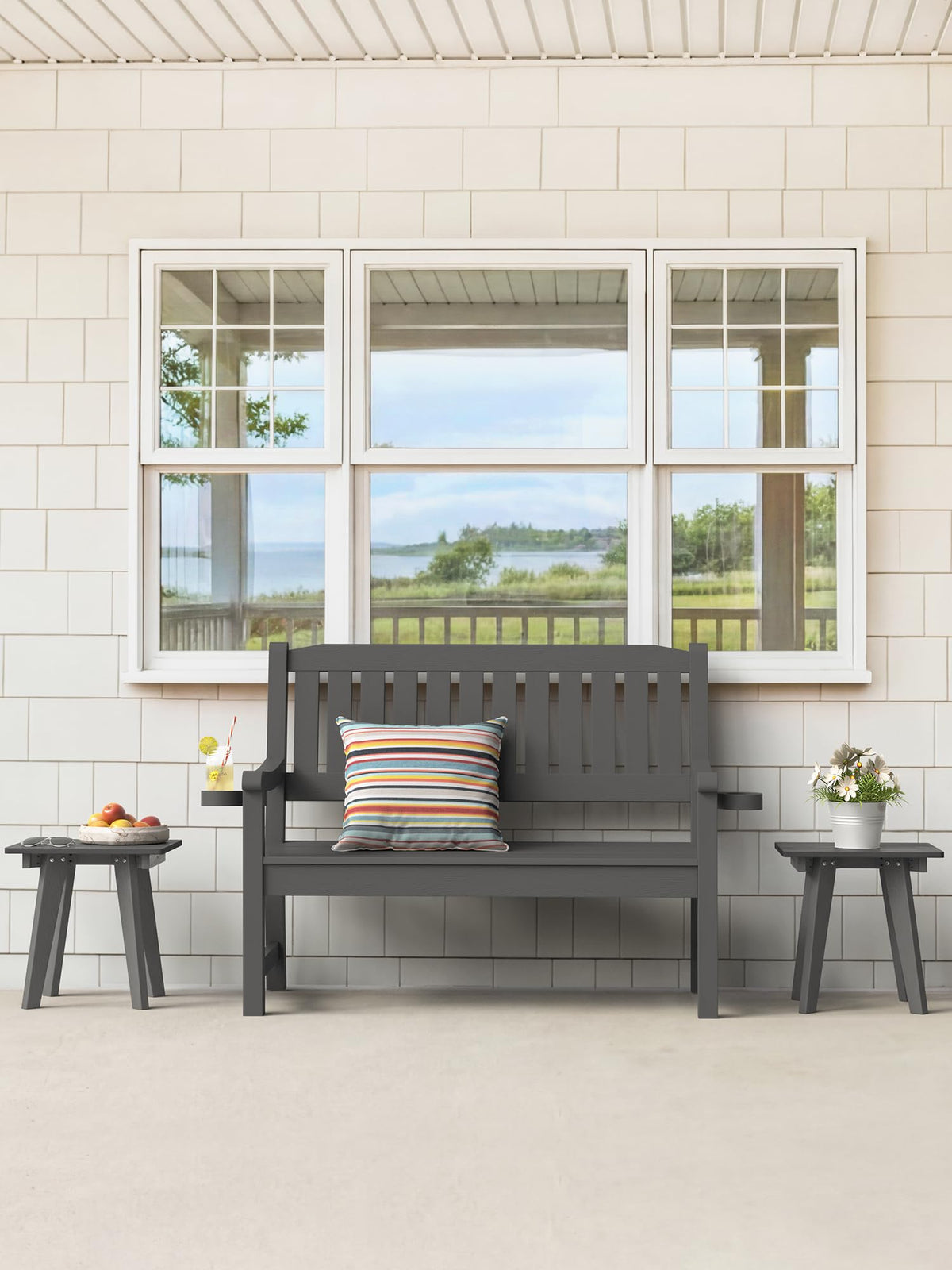 Homenjoy Outdoor Side Table easy to clean with soapy water.