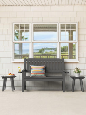 Homenjoy Outdoor Side Table easy to clean with soapy water.