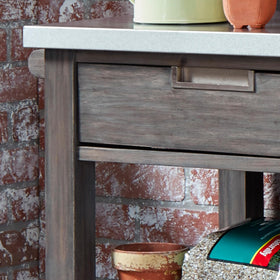 Slatted shelves and upper hutch of the Maho bench for pots and gloves
