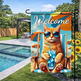 HOMETITUTE Double-sided flag showcases vibrant cat design from every angle.
