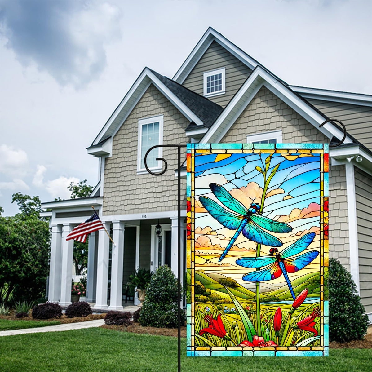 HOMETITUTE summer outdoor flag brings lively nature art to lawns and patios.