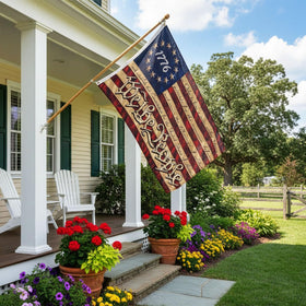 Homissor Betsy Ross flag with 13 stars highlights patriotic heritage for display.