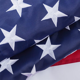 Homissor flag showing sewn stripes with double stitches for durability.