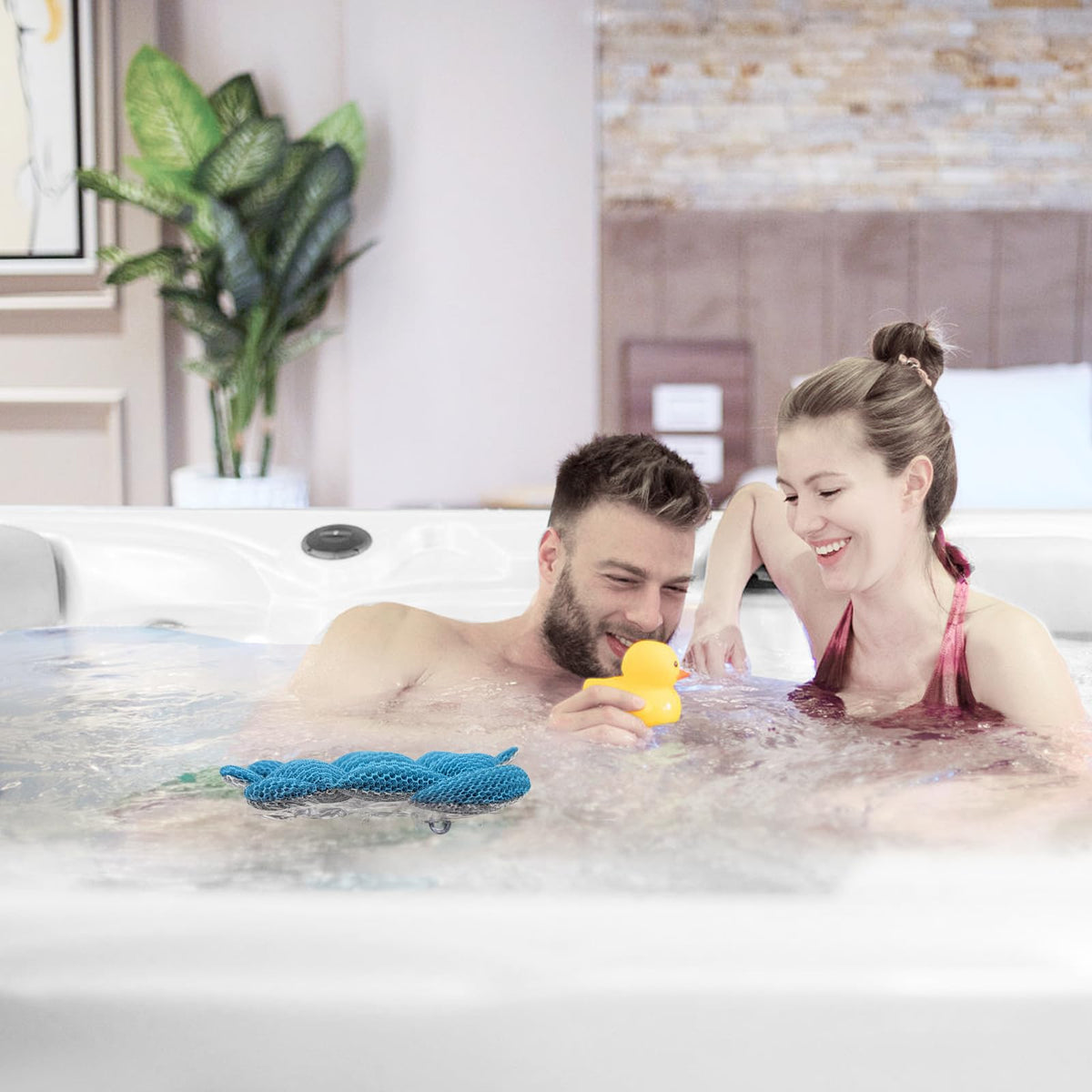 Homlynn spa use scene shows improved water feel and a more enjoyable soak