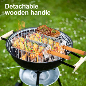 Secure lid with extra snaps prevents spills during cooking