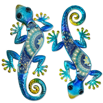 HONGLAND Gecko wall art set of 2 adds outdoor charm with durable metal and 12-inch size.