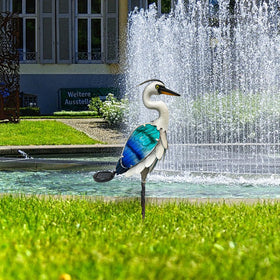 HONGLAND solar crane statue withstands outdoor conditions for long-lasting display