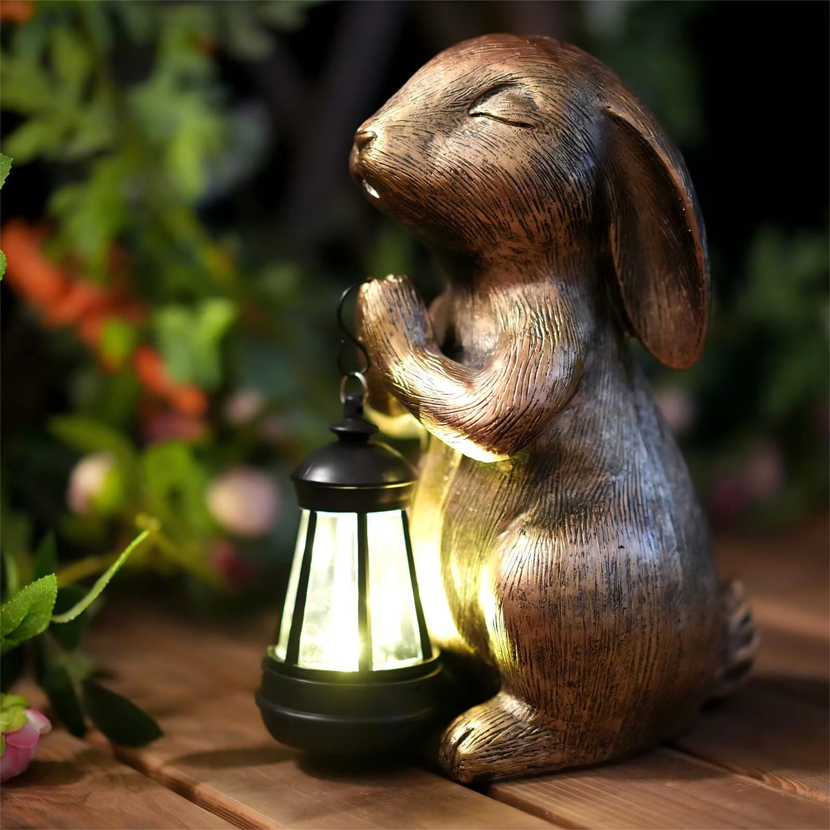 Hongland rabbit statue with bronze finish adds vintage charm to outdoor space.