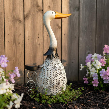 HONGLAND solar goose yard decor glows softly at night for curb appeal.