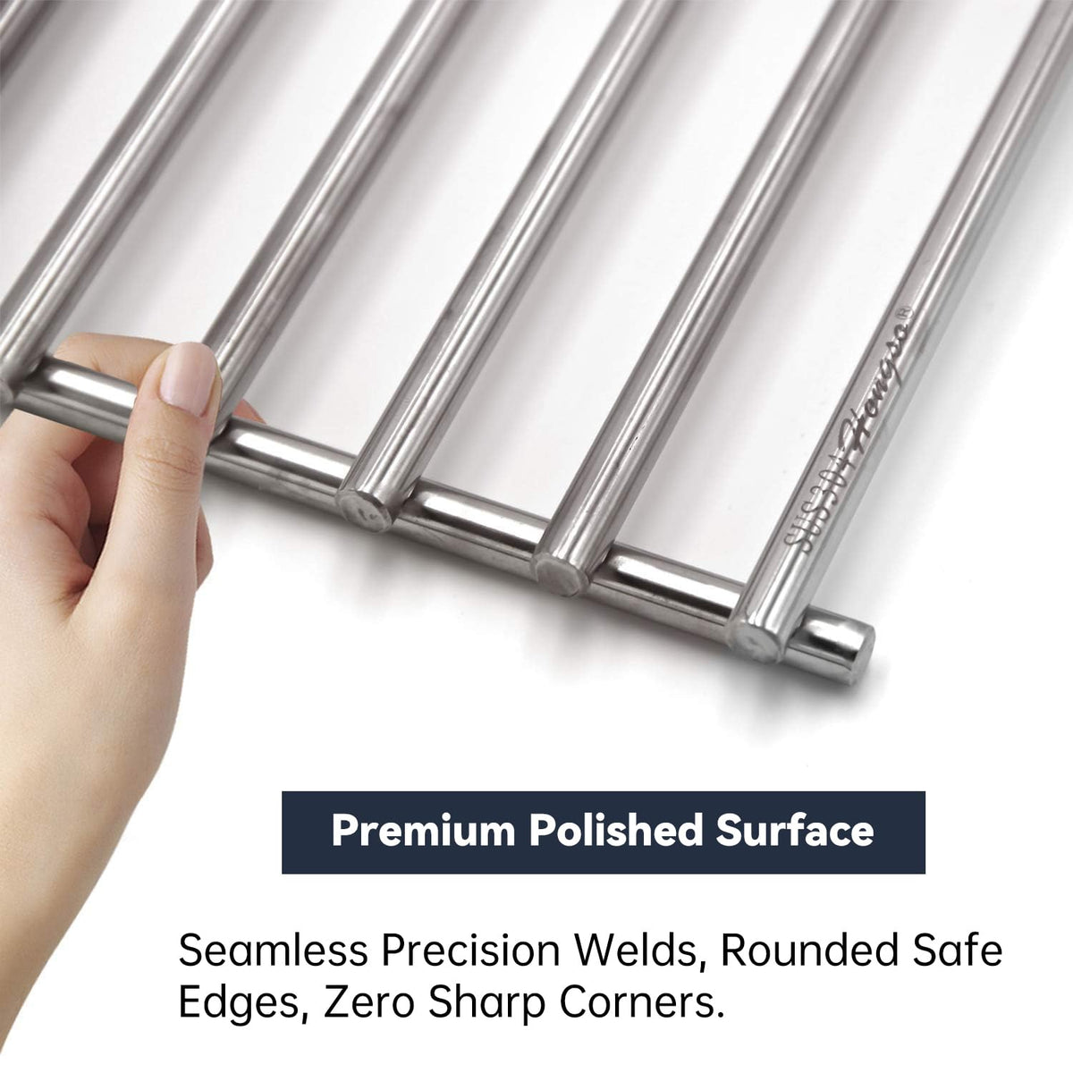 Hongso 304 stainless steel construction with robust 10-pound feel for sturdy grilling.