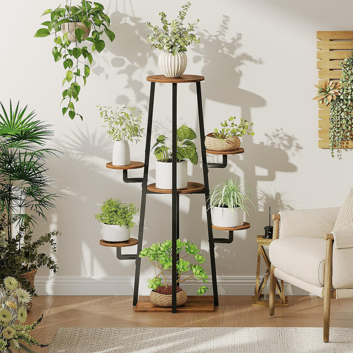 HOOBRO balcony plant display optimizes outdoor space aesthetics.