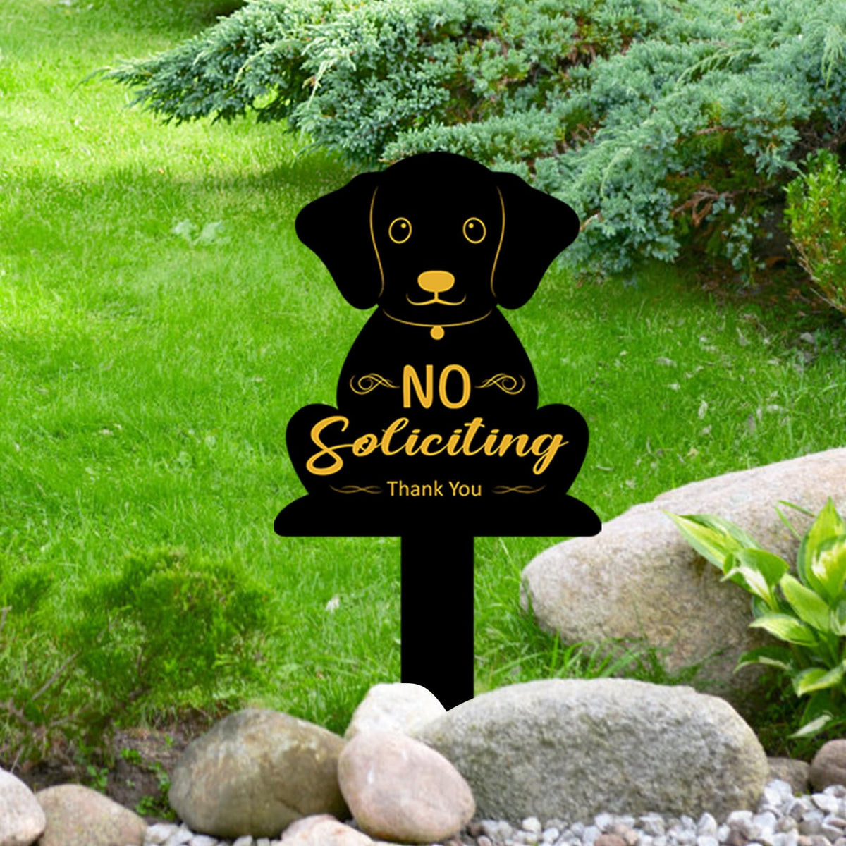 Hooqict yard decor sign with stake for quick installation.