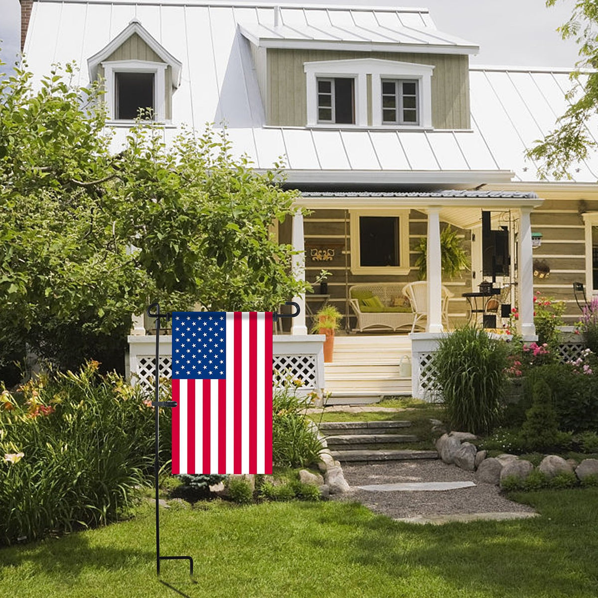 HOOSUN wind-proof setup keeps garden flags neat in any weather.