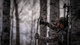 Hooyman ratchet pruner compact design for easy carrying.