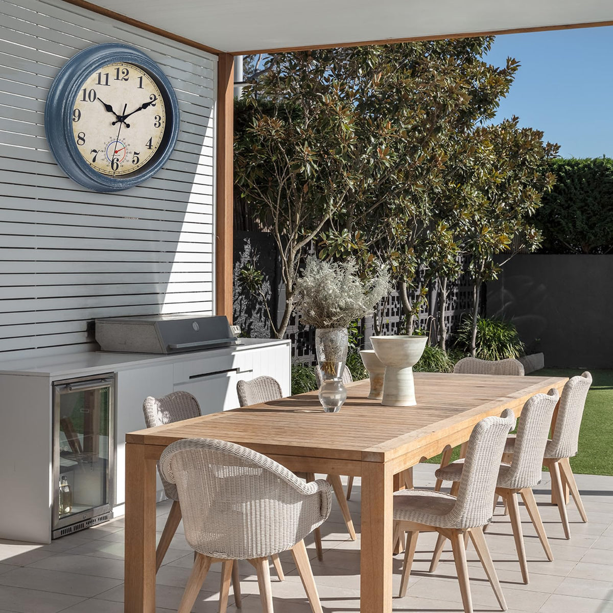 Horizent blue patio clock suitable for garden and outdoor durability