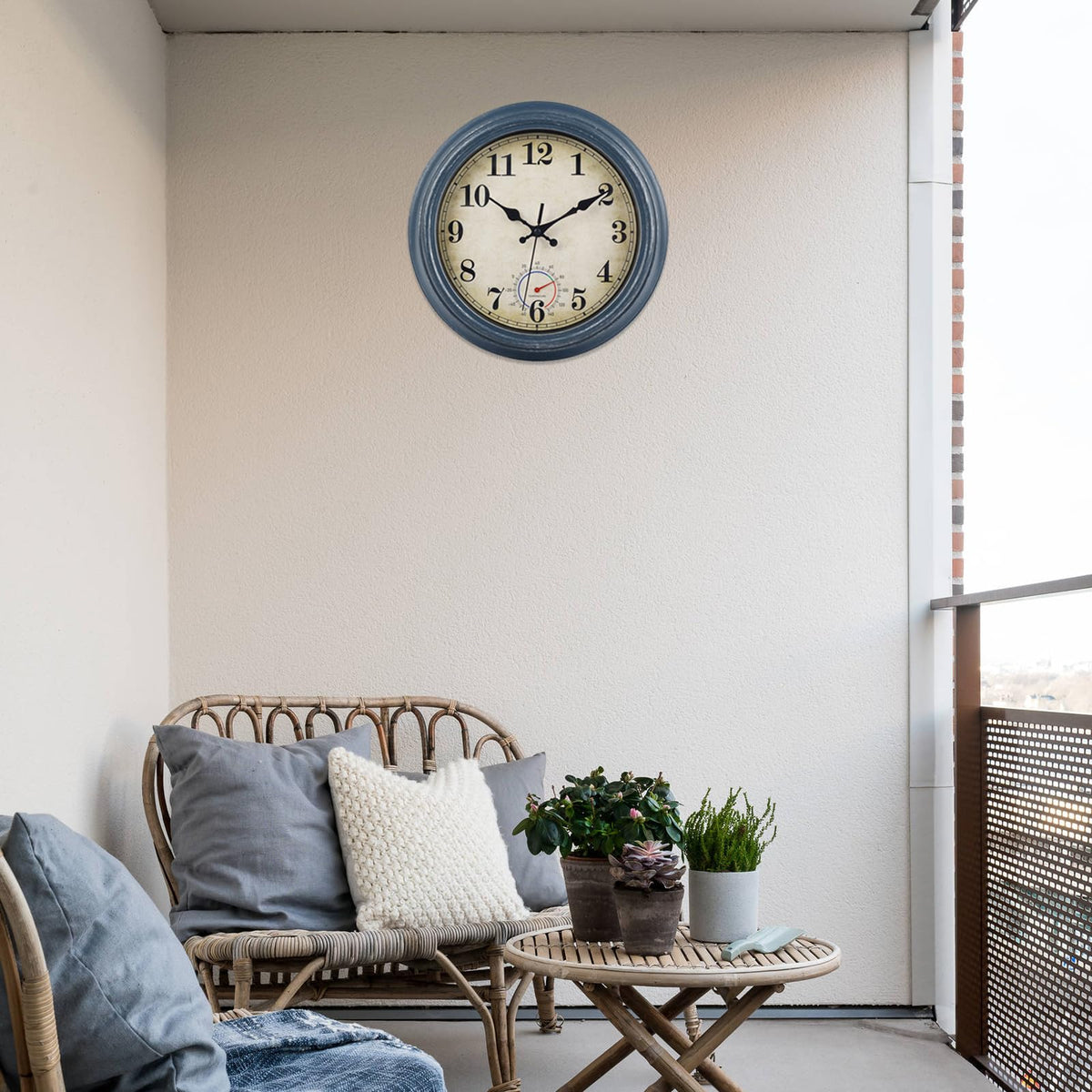 Horizent wall-hanging outdoor clock with triangle slot for easy mounting