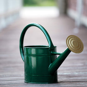 HORTICAN wide-mouth pour design reduces spills and refills smoothly.