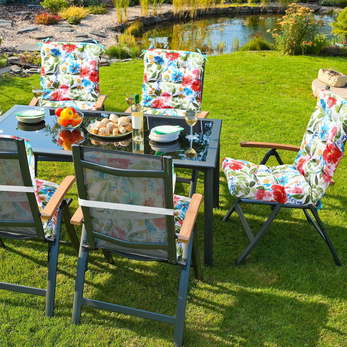 Hoteam cushions suitable for indoor and outdoor furniture.