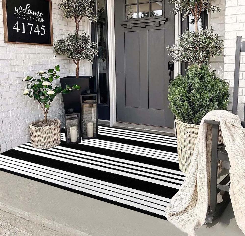 HOXCIK black and white outdoor rug for porch with durable cotton blend