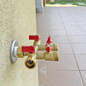 HQMPC four-outlet brass connector supports car washing and pet bathing tasks