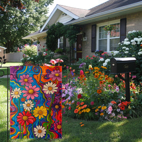Hsrvivi burlap garden flag with colorful flowers enhances yard decor.