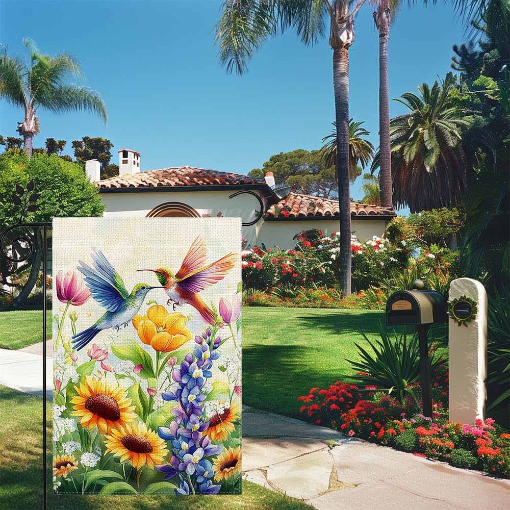 Hsrvivi year-round outdoor flag boosts curb appeal in any season.