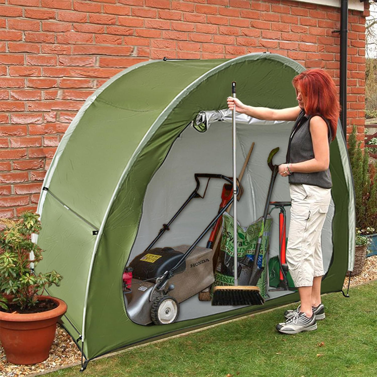 HuaKastro versatile storage for tools and cushions under tent