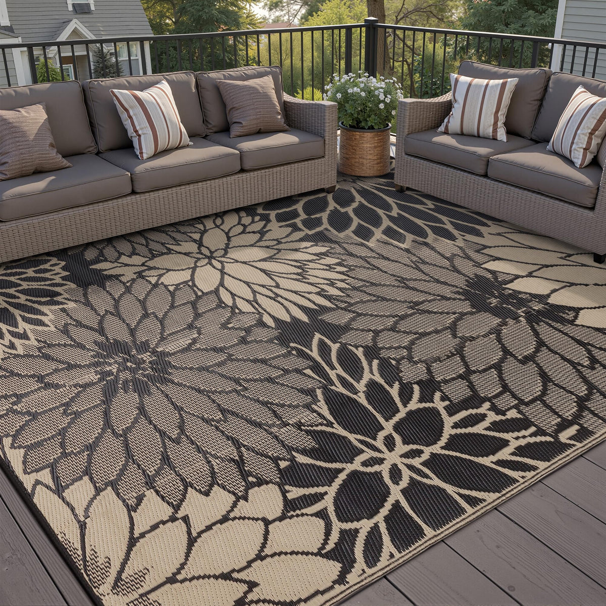 HUGEAR 8x10 outdoor rug in waterproof straw-brown for decks and patios