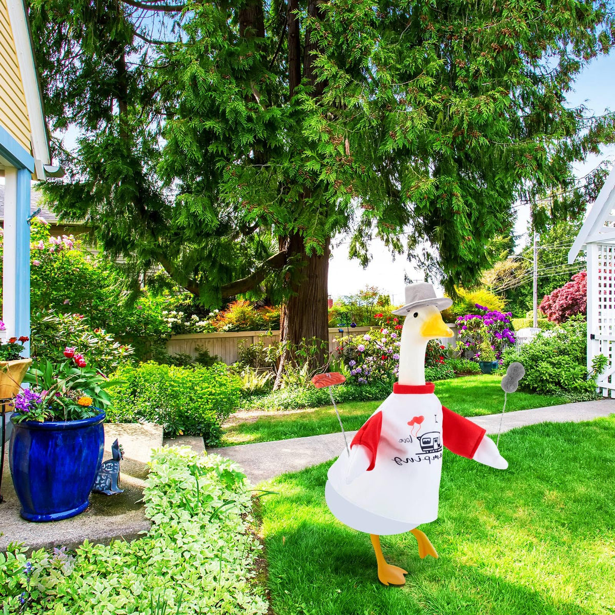 Huhumy 23-inch barbecue goose outfit enhances curb appeal.