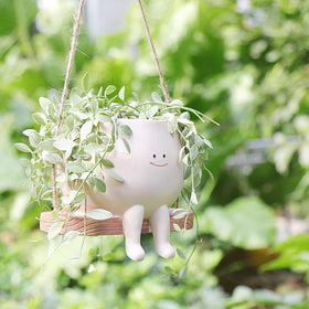 HUNTHAWK String of Pearls planter with trailing plant display