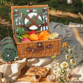 HYBDAMAI insulated-cooler section preserves temperature for fresh tasting picnics