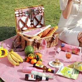 HYBDAMAI insulated cooler keeps meals fresh during picnics and road trips.