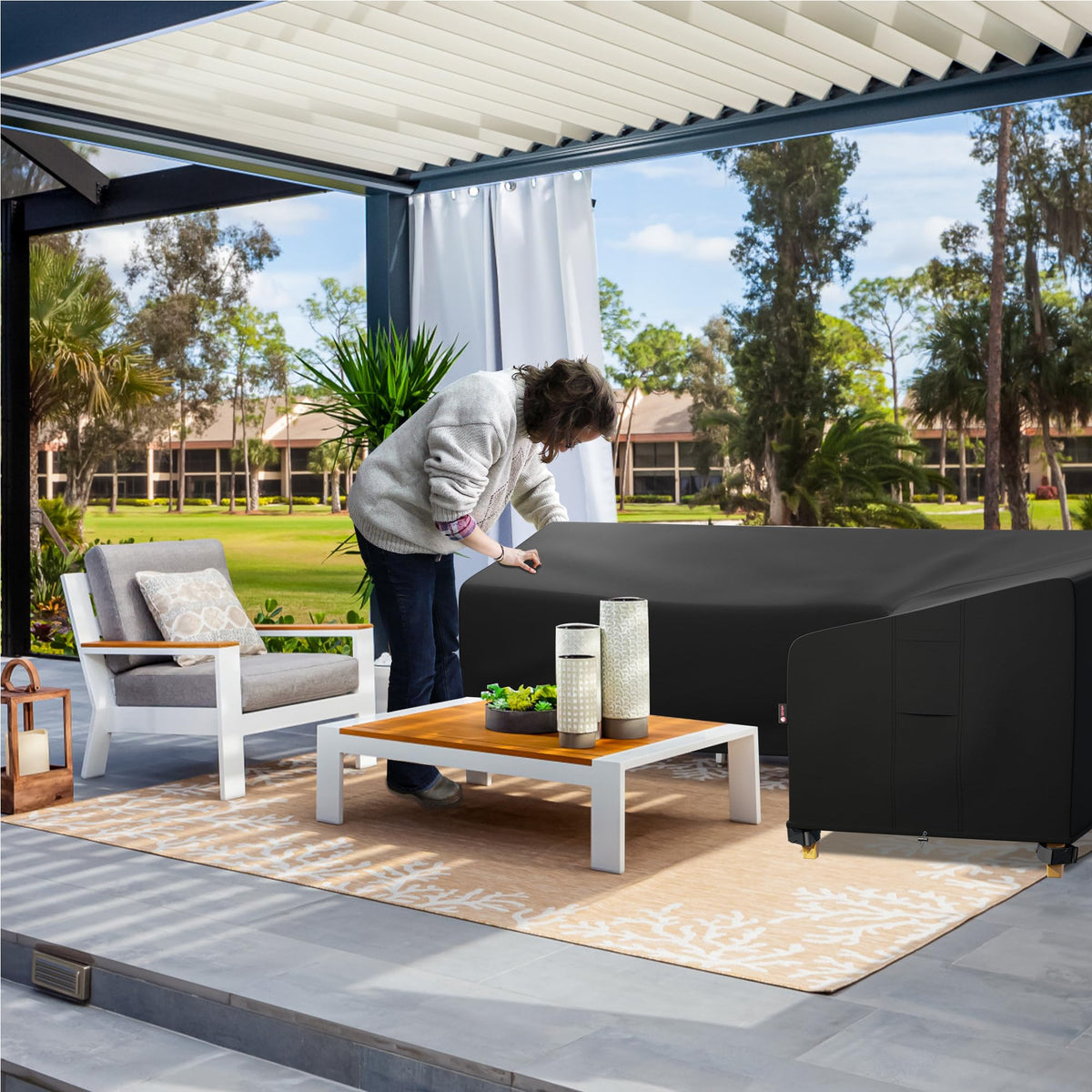 iBirdie outdoor sectional cover packaging demonstrates easy installation