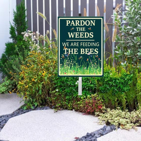 ICOMON bee habitat sign shines with reflective coating for nighttime visibility