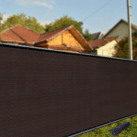 iCOVER easy installation on various fence types for quick privacy