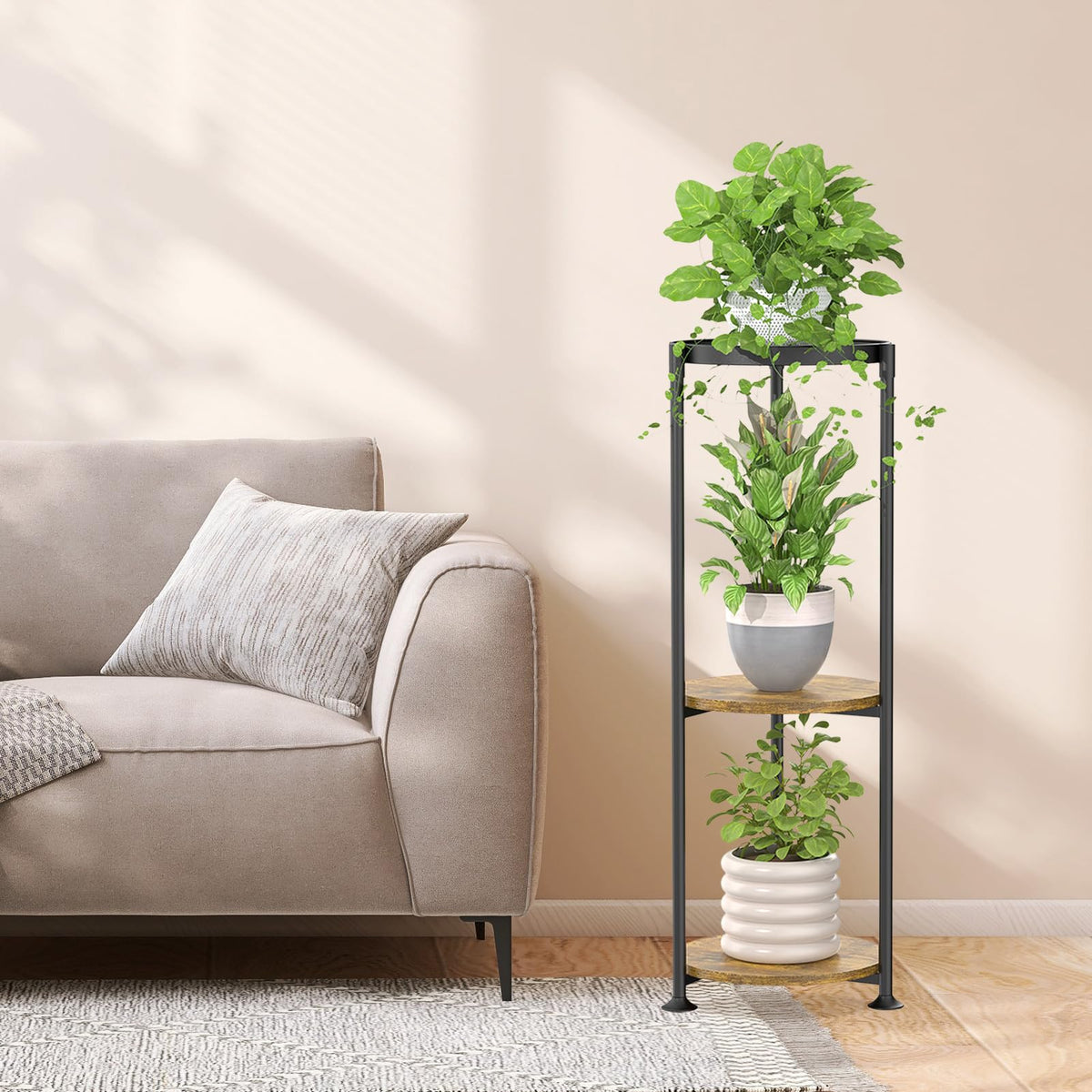 idavosic.ly multi-plant display keeps plants neatly organized and accessible