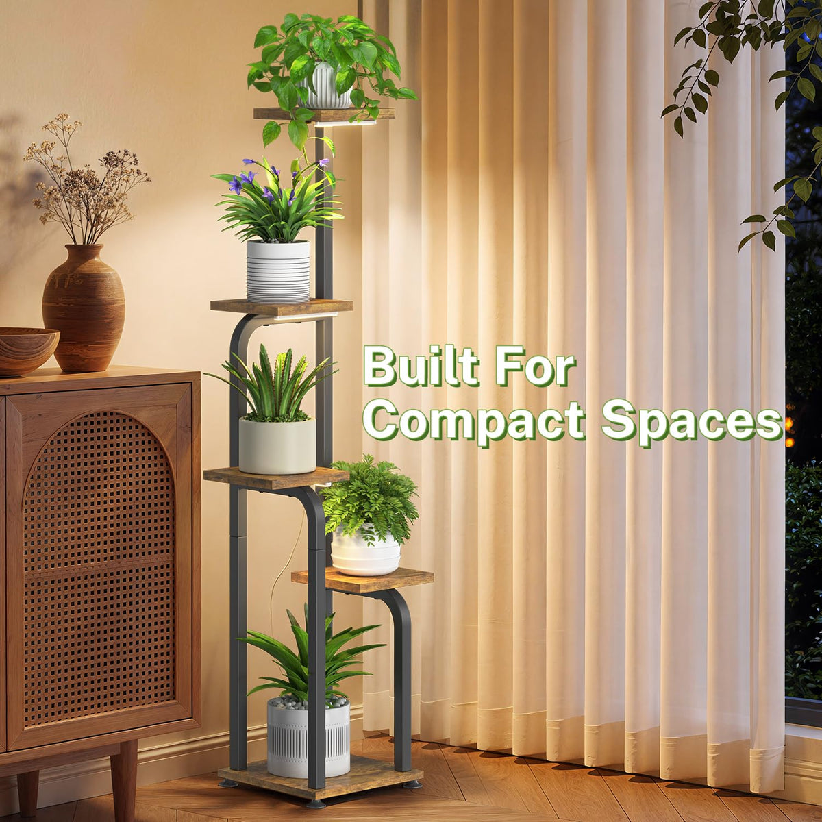 iDavosic.ly spiral-tier layout improves light access for each tray