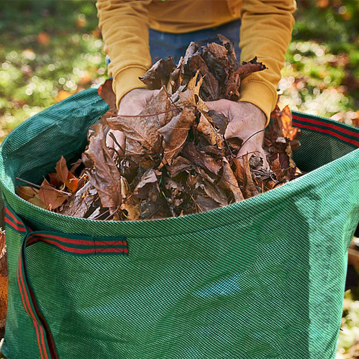 Ideal Swan leaf and branch debris collection bag supports efficient autumn yard work
