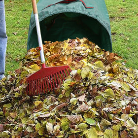 Ideal Swan tear-resistant material ensures reliable leaves, grass, and debris containment