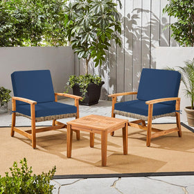 Iheqard 28D foam delivers soft, supportive outdoor seating.