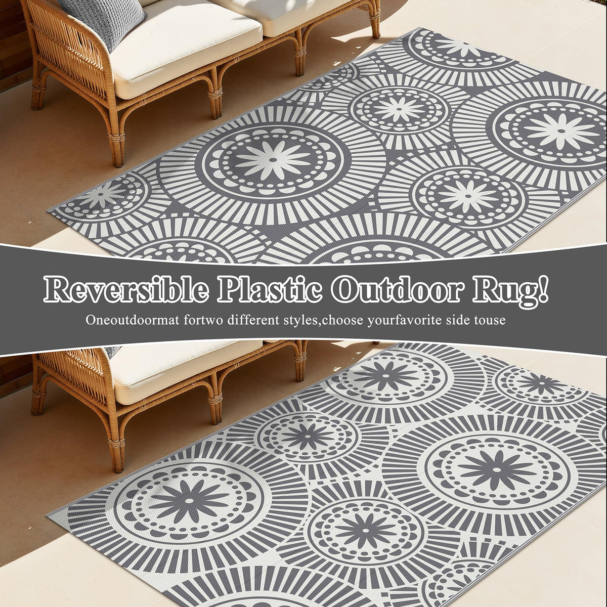 Ileading soft plastic texture rug feels gentle underfoot for outdoor gatherings.