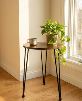 iLTreFlo heavy duty flower pot holder on tripod frame for steady pots