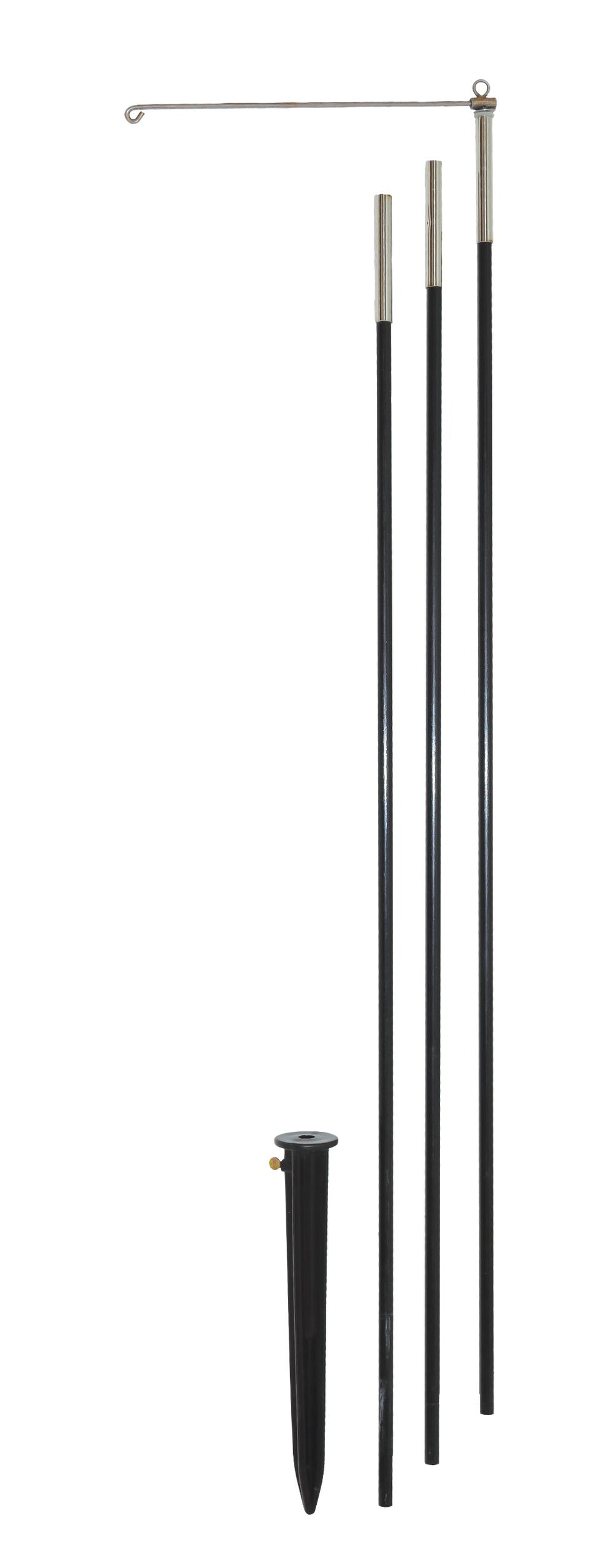 In the Breeze 4878 top eyelet swivel enables easy, tangle-free windsock display.