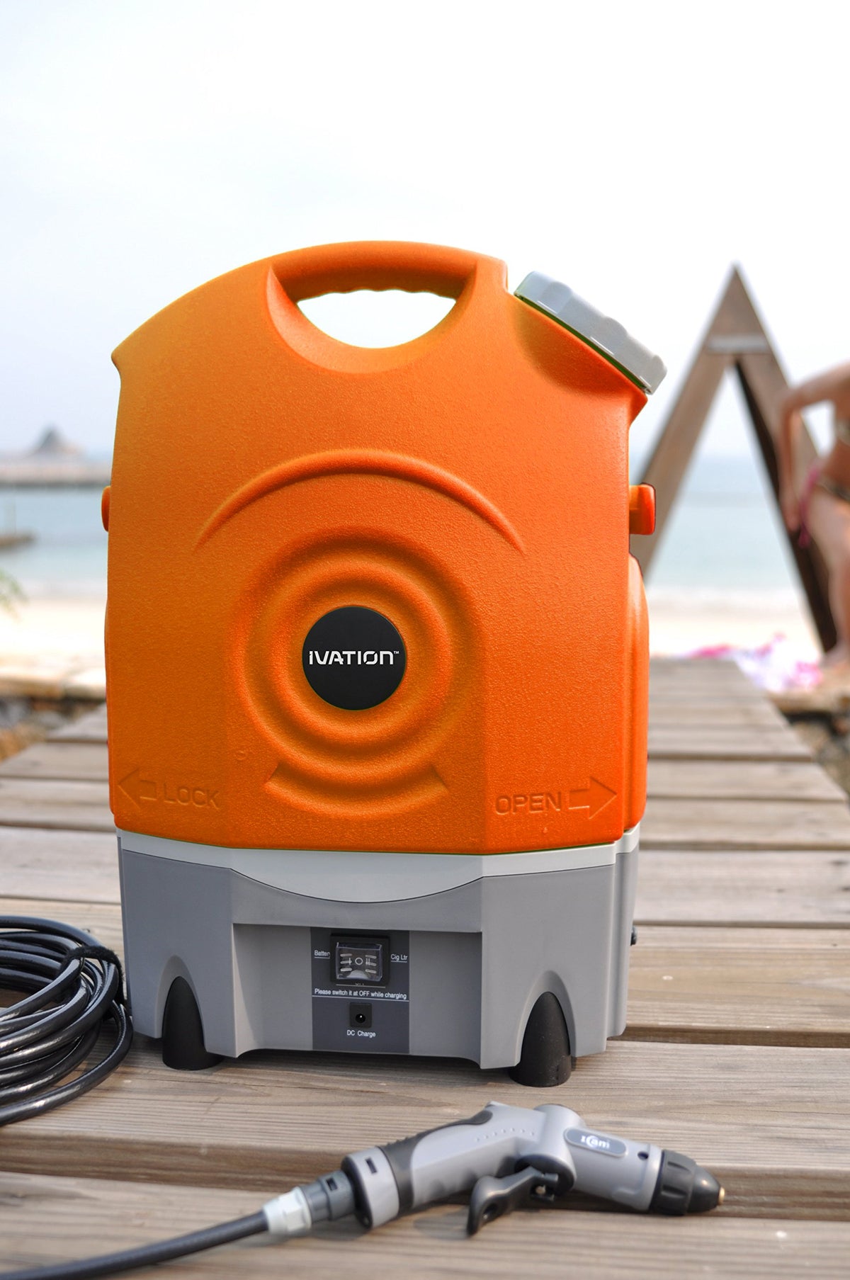 Ivation 4.5 gallon reservoir supporting longer cleaning sessions