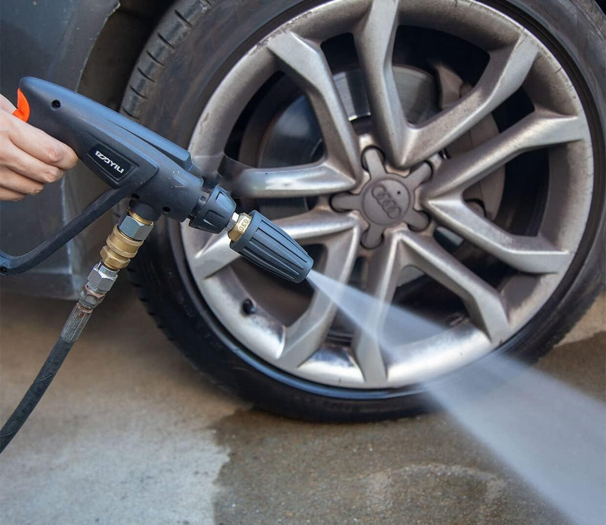 JANSAMN 40-degree nozzle tip for gentle washing and broad coverage.