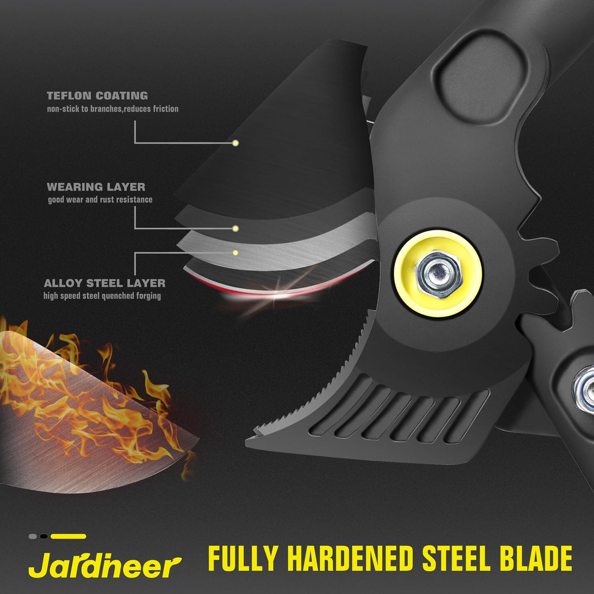 Compact Jardineer lopper design fits tight branch spaces for precise trimming.