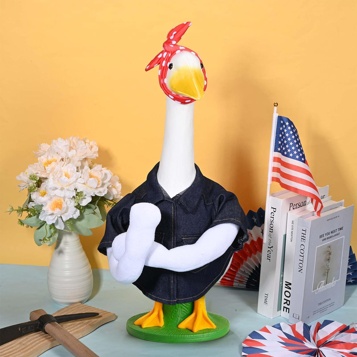 JcHrmers durable materials resist fading for seasonal garden displays.