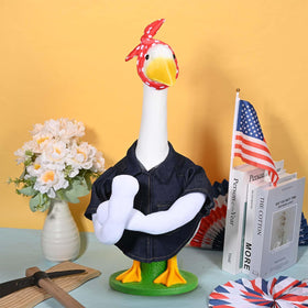 JcHrmers durable materials resist fading for seasonal garden displays.